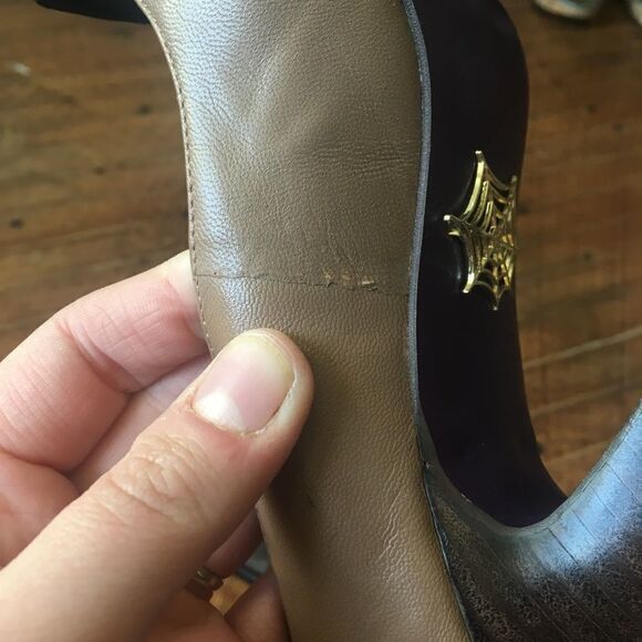 Mojo Moxy retro heels with bows - Picture 7 of 7